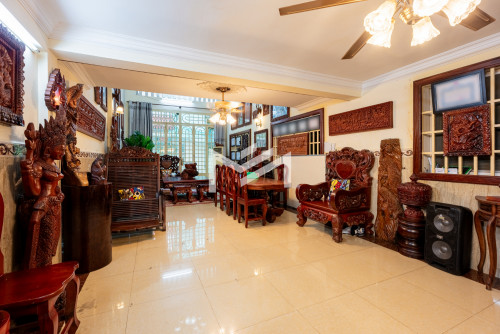 Residential Property For Sale – 4 Bedroom Flat House