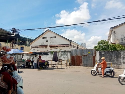 Sale Land and wheahouse at Steung Mean Chey