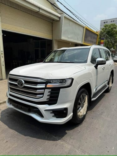 Toyota Land Cruiser VXR twin turbo 2024 លក់16មុឺនស្តើងស្លាកលេខ ឡានថ្មីកេសប្រើបាន1មុឺនគីឡូ