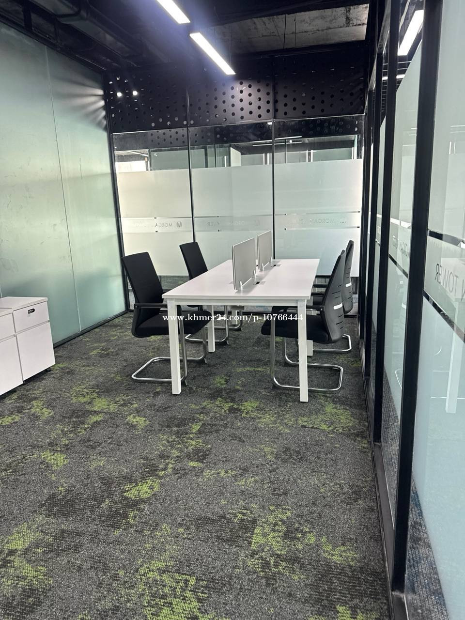 Co Working Office Space in High-end Tower in Koh Pich