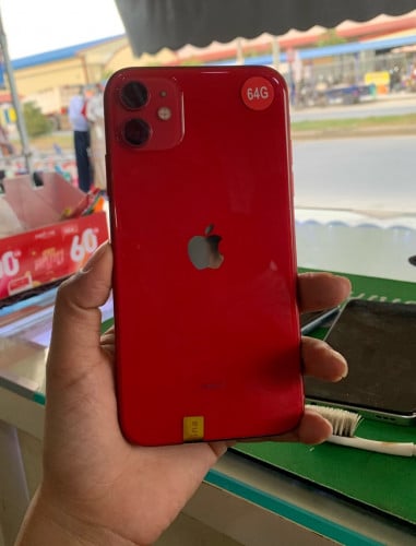 iPhone 11 64g AA តួ99%