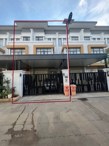 វីឡាកូនកាត់សម្រាប់ជួលនៅបុរីប៊ុនលីចំការដូង