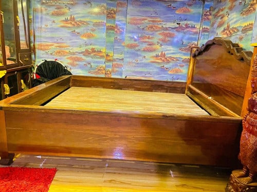 គ្រែ ឈើ សក្រុំ លក់ 800.$ ចរចារបាន