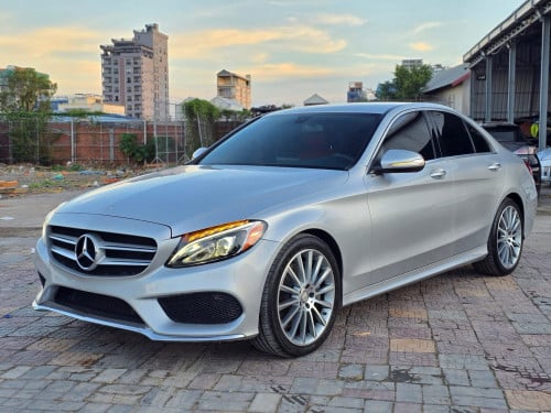 ស្តុកថ្មី C300 2015 AMG