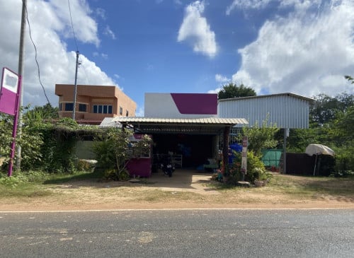 ๐ฆHouse Available for Urgent Sale at a Special Price (Negotiable).
