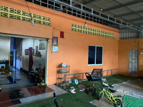 ๐ฆHouse Available for Urgent Sale at a Special Price (Negotiable).