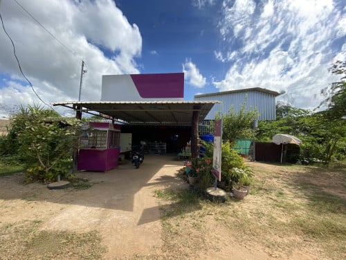 ๐ฆHouse Available for Urgent Sale at a Special Price (Negotiable).