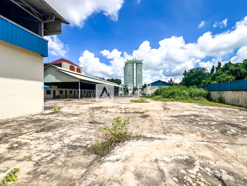 ដីនិងឃ្លាំងសម្រាប់ជួល | Warehouse For Rent