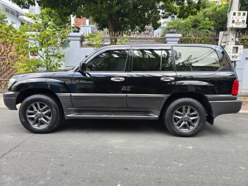 ម្ចាស់ផ្ទាល់ LX470 02Full មិនធ្លាប់ប្រើហ្គាស, ម៉ាស៊ីនស្ងាត់, ឡានស្អាត ឯកសារពេញ