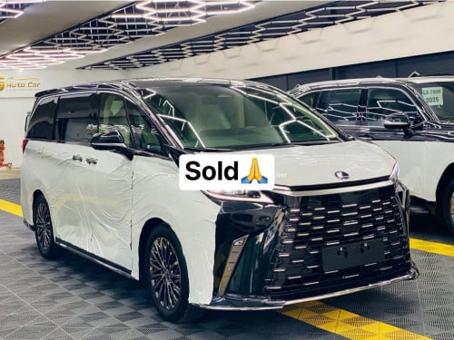 Brand New LEXUS LM 350H ខ្លាញ់គោ