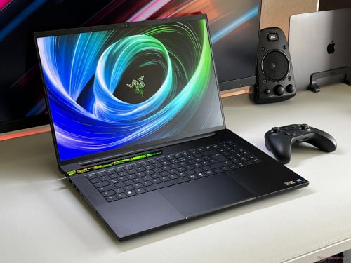 New Razer Blade 18" Ultra 9-275Hz Ram: 32GB SSD: 1TB Dual Mini LED RTX 5080 16GB