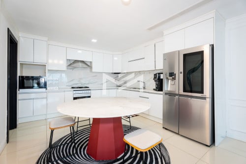 Noblesse Residence 4 bedroom For Sale -15th Floor