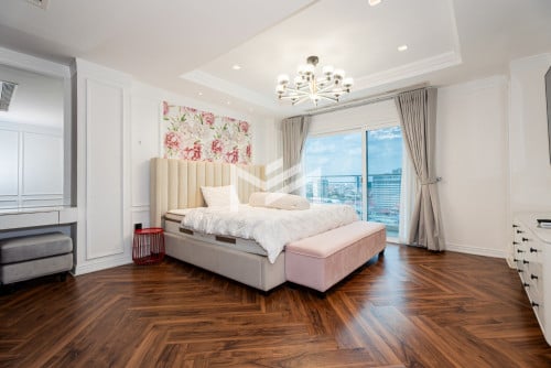 Noblesse Residence 4 bedroom For Sale -15th Floor