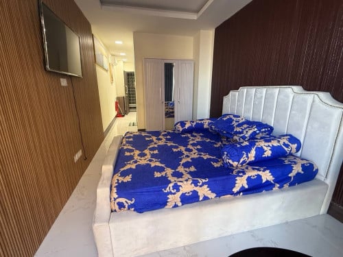 Orkide 2004 Condos 2004