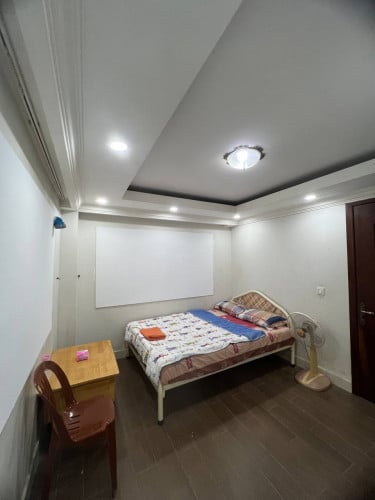 Room for rent at Chomrern Phol