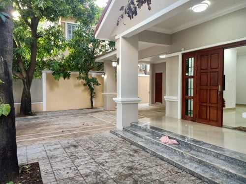 Villa for rent in Borey Basac Gaden City