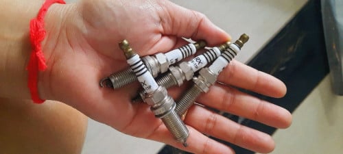 Pruis 2010  លក់គ្រឿងលេង ផ្សេងៗ