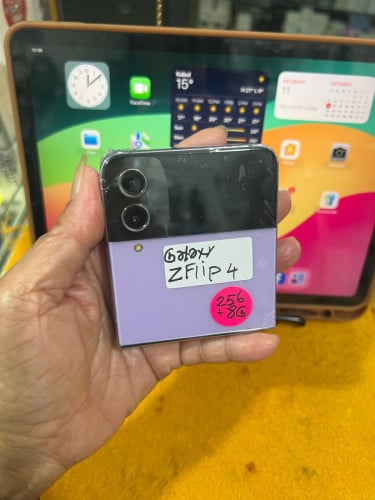 Galaxy zFlip4 98%256g8Gក្រុមហ៊ុនសានុំ