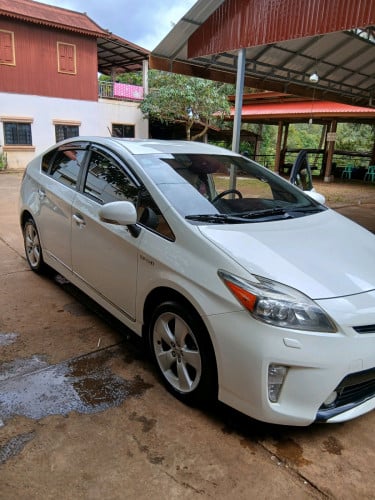 ឡានលក់ម្ចាសផ្ទាល