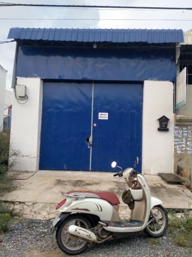 ឃ្លាំងជួល