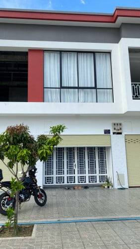 បុរី គីមស័ង