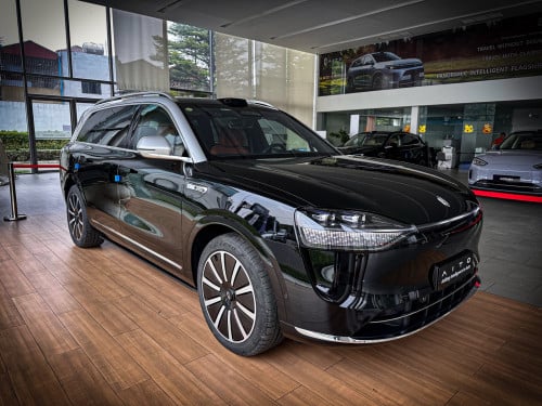 ឡានមានក្នុងស្តុកស្រាប់ តម្លៃល្អ