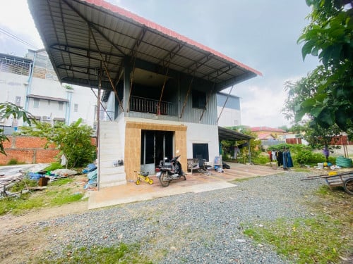 ផ្ទះ​នឹង​ដី​ លក់​ ផ្លូវ​ 07​ម​ នៅ​ជាប់​បូរី​ ពិភព​ថ្មី​ ស្រួល​រស់​នៅ​ ​