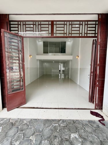 ផ្ទះជួល300$ នៅជិតផ្សាចាក់អង្រែក្រោម