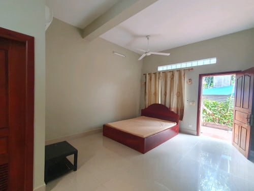 បន្ទប់មាស៊ីនត្រជាក់ 90$ ជាន់ក្រោម  នៅបានតែ2នាក់ ជួល3ខែឡើង កក់ 30$