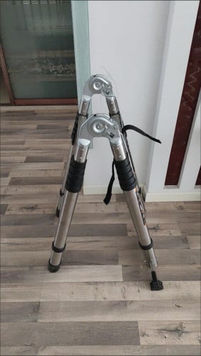 ជណ្ដើរ A 3.7m*3.7m