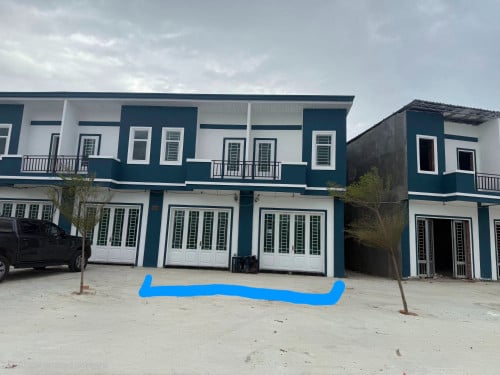 ផ្ទះជួលបន្ទាន់ពីរល្វែង (House for Rent Urgently)