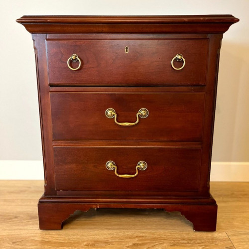 Drexel Heritage bedside table