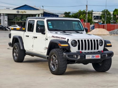 Jeep Gladiator Rubbicon V6 ឆ្នាំ2020 Full option ឡានថ្មីម្ចាស់ដើមផ្ទាល់ប្រើទើបបាន30000kmតម្លៃអាចចរចា