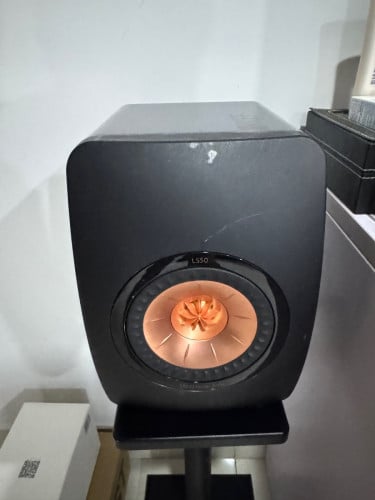 KEF LS50 Speaker