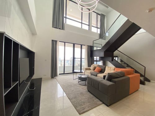 Penthouse 4 bedroom in BKK1