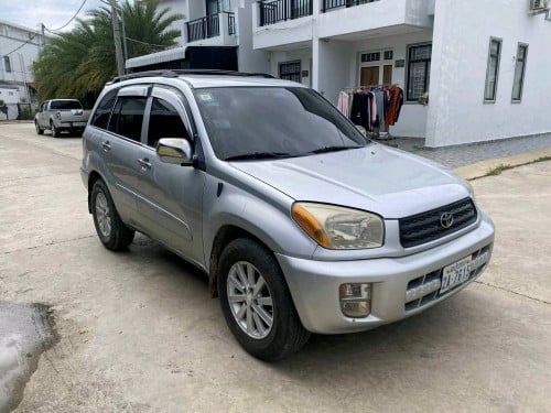 RAV4 01 P1 ប្រើសាំង ឡានស្អាត តម្លៃ7700$ ចរចារ