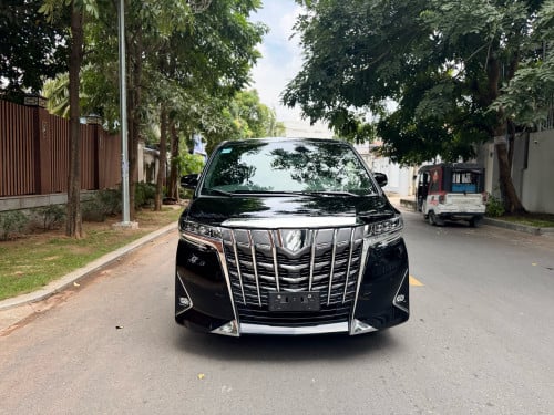 Toyota Alphard VIP black/black 2021