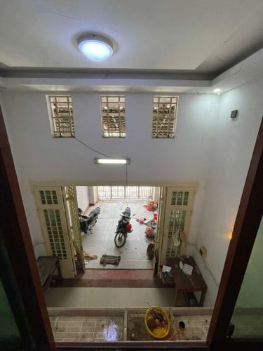 ផ្ទះល្វែង