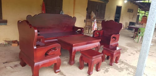 សាឡុងឈើលក់