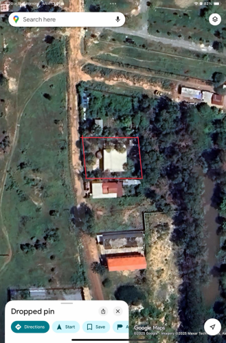 ដីឃ្លំាងលក់ ក្រោមទីផ្សារ