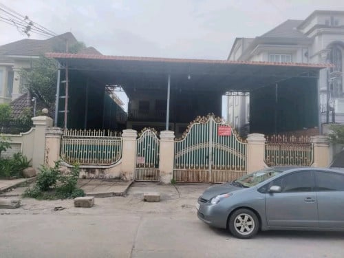 ផ្ទះ និង ឃ្លាំង ជួល