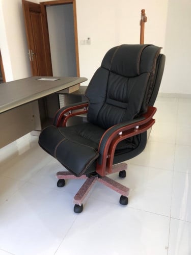 កៅអីប្រធាន