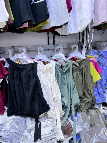 អាវ 1=3.5$គ្រប់ម៉ូត