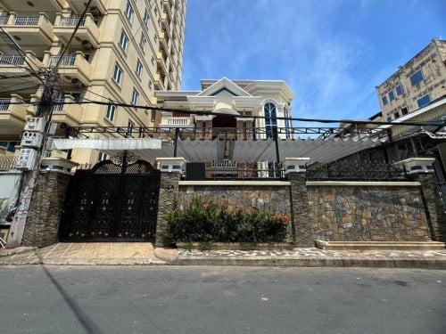 វីឡាសម្រាប់ជួល | Villa for Rent