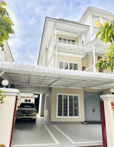 វីឡាភ្លោះសម្រាប់ជួល | Villa Twin for Rent