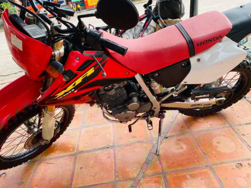 ម៉ូតូXR 04 លក់បន្ទាន់ ពេទ្យជិះផ្ទាល់ខ្លួន ចង់លក់ព្រោះជិះតែឡាន