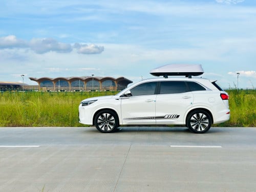 E5plus 2025 plug in hybrid