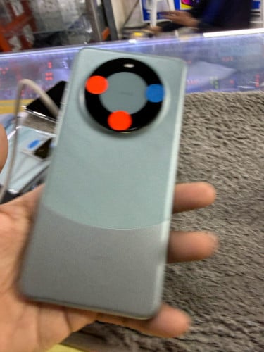 Huawei Mate60 Pro 5G Ram12G Memory512G C/H Sim2 មានឆ្នាំងសាក