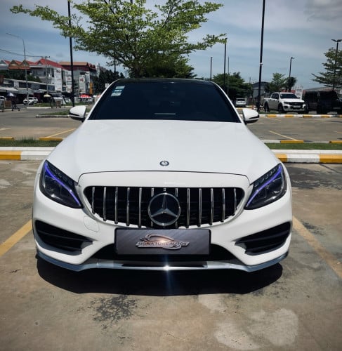 Mercedes BenzC300 2015