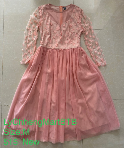 New and secondhand clothes for sale